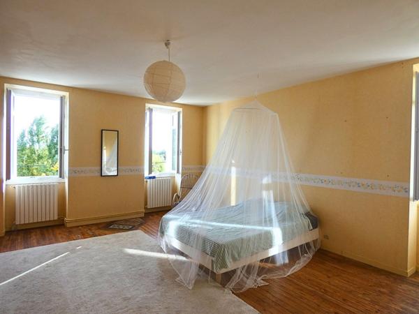 Maison 8 pièces - 280 m²