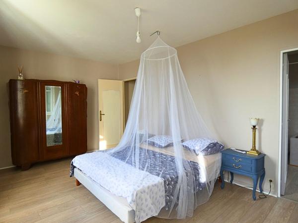 Maison 8 pièces - 280 m²