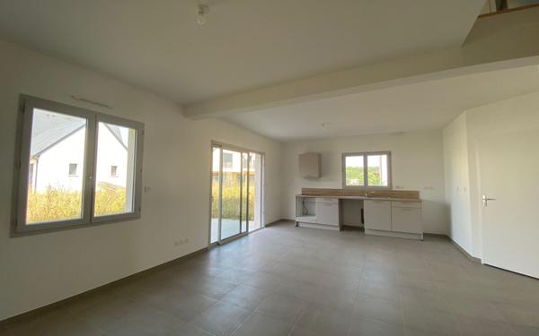 Maison à louer    5 pièces •  Esvres