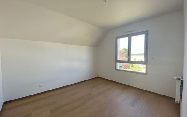 Maison à louer    5 pièces •  Esvres