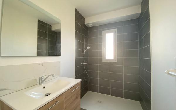 Maison à louer    5 pièces •  Esvres