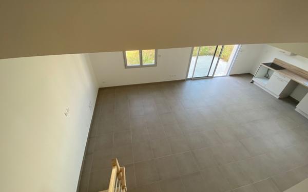 Maison à louer    5 pièces •  Esvres