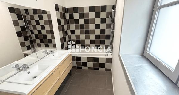 Location Appartement 4 pièces 88.8 m² - Saint-étienne 42000