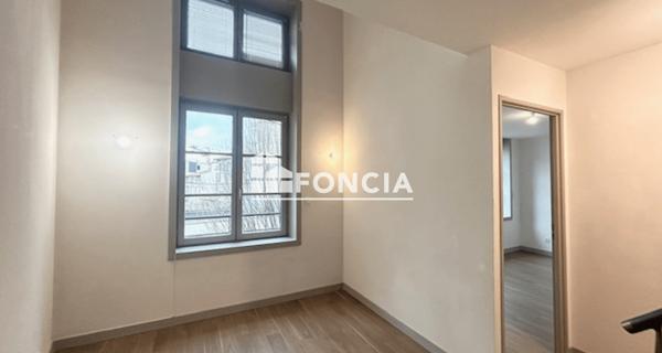 Location Appartement 4 pièces 88.8 m² - Saint-étienne 42000