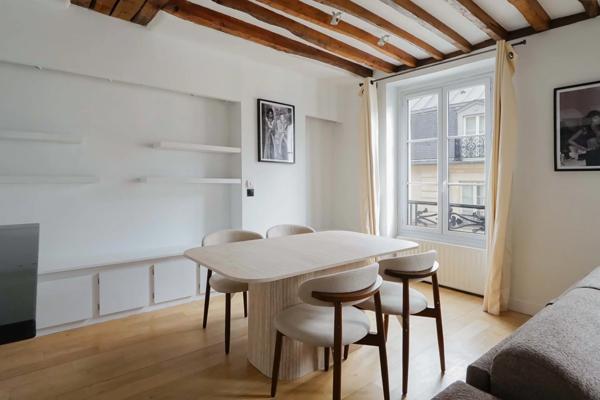 Appartement Paris 7e - RUE DU BAC