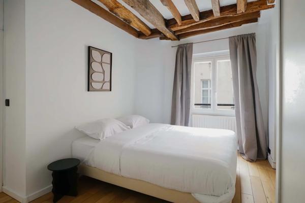 Appartement Paris 7e - RUE DU BAC