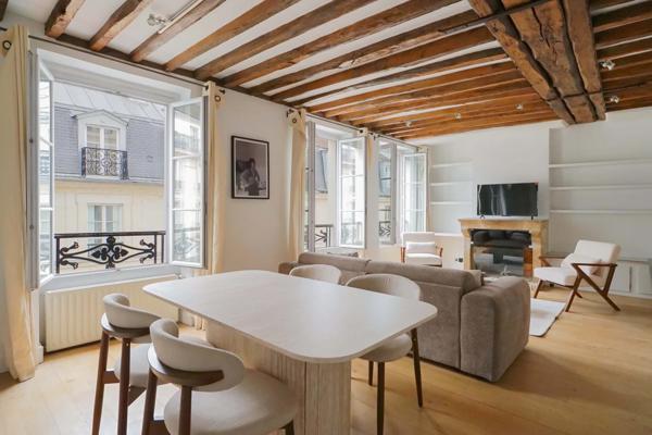 Appartement Paris 7e - RUE DU BAC