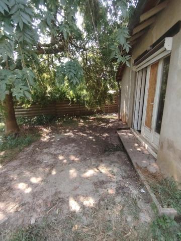 Maison T2 à rénover avec jardin