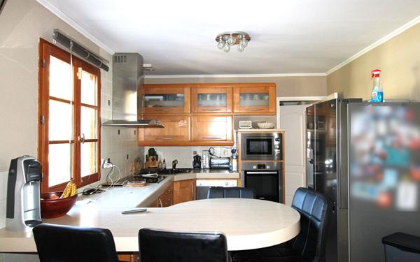 Maison à vendre    5 pièces •  Jouy-le-Châtel