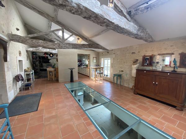 Maison à vendre à Mirambeau (17150) - Charente-Maritime