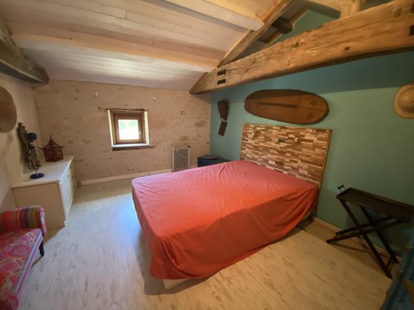 Maison à vendre à Mirambeau (17150) - Charente-Maritime