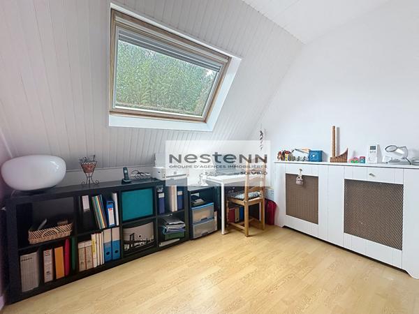 Maison à vendre à Saintry sur Seine - 5 pièces avec jardin, sous-sol, 3 chambres