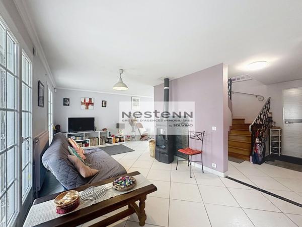 Maison à vendre à Saintry sur Seine - 5 pièces avec jardin, sous-sol, 3 chambres