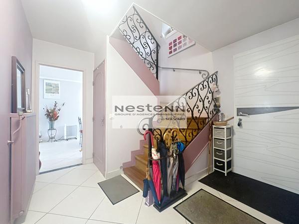 Maison à vendre à Saintry sur Seine - 5 pièces avec jardin, sous-sol, 3 chambres