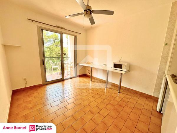 Appartement 2 pièces 26 m2 avec terrasse, parking et garage en sous-sol
