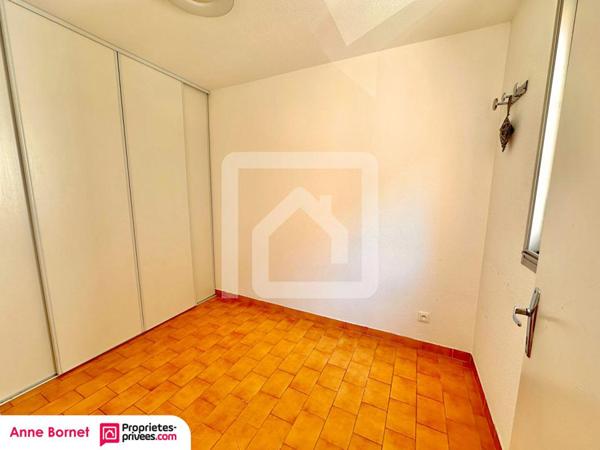 Appartement 2 pièces 26 m2 avec terrasse, parking et garage en sous-sol