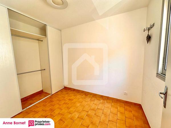 Appartement 2 pièces 26 m2 avec terrasse, parking et garage en sous-sol