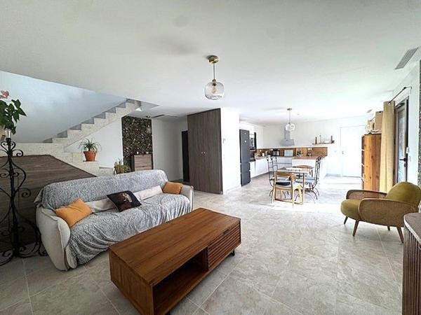 MAISON CONTEMPORAINE DE 2025 VILLEVIELLE