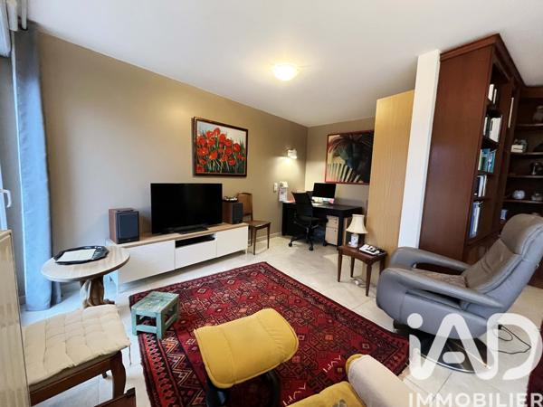 Appartement à vendre 4 pièces 126 m² Saint-Genis-Pouilly