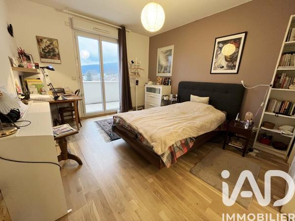 Appartement à vendre 4 pièces 126 m² Saint-Genis-Pouilly