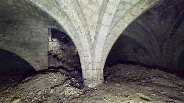 BÂTISSE ATYPIQUE 190 M2 PRIX 315 000