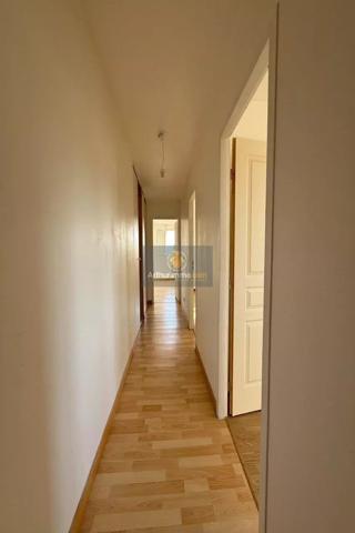 Vente                                                      Maison
                        
                     4 pièces                      95 m2                     à Apt