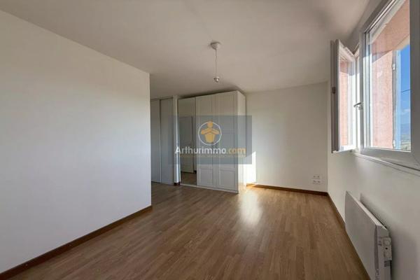 Vente                                                      Maison
                        
                     4 pièces                      95 m2                     à Apt