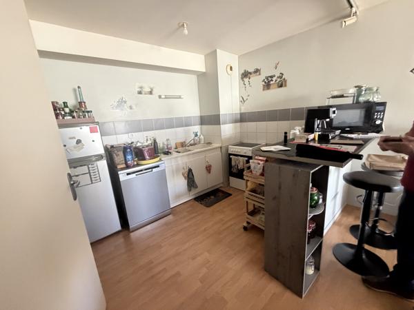 Appartement
                                                                                                                                                                                                                                                                                                                        3 pièce(s)                                                                                                                                                                                                          2 chambre(s)                                                                                                                                                                                                          63  m²