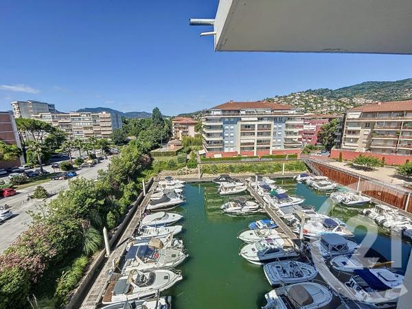 Appartement F3 à vendre  3 pièces - 70,25 m 2   MANDELIEU LA NAPOULE  - 06