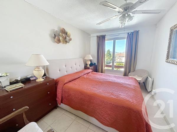 Appartement F3 à vendre  3 pièces - 70,25 m 2   MANDELIEU LA NAPOULE  - 06