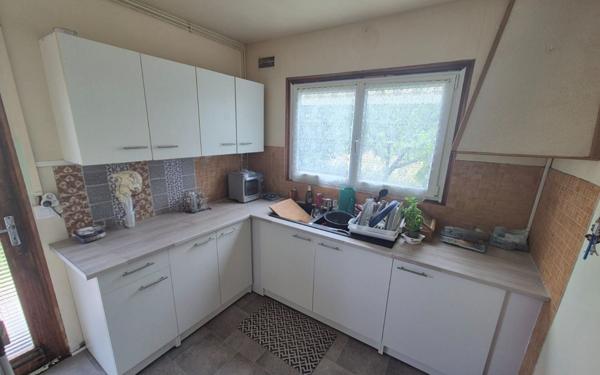 Maison à vendre    3 pièces •  Jouy-le-Châtel