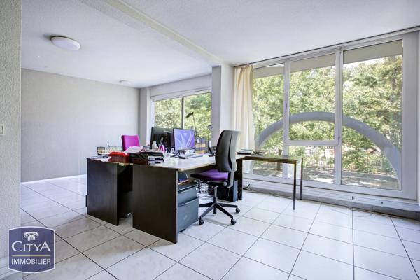 Local commercial à vendre 188.2m² Perpignan (66000)