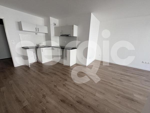 Location 3 Pieces 67 59350 Saint Andre Lez Lille 14 b2 698 001