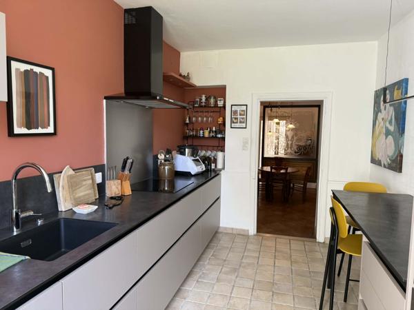 Élégante maison de caractère avec jardin