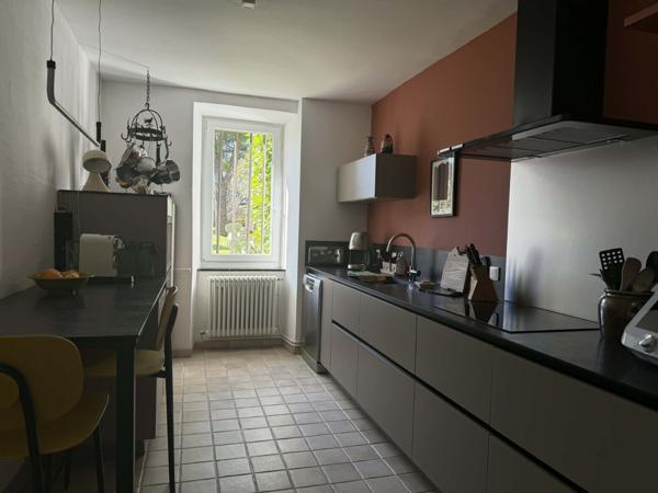 Élégante maison de caractère avec jardin