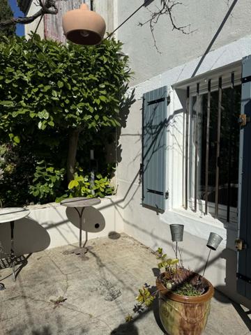 Élégante maison de caractère avec jardin