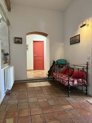 Élégante maison de caractère avec jardin