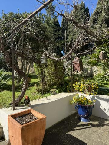 Élégante maison de caractère avec jardin