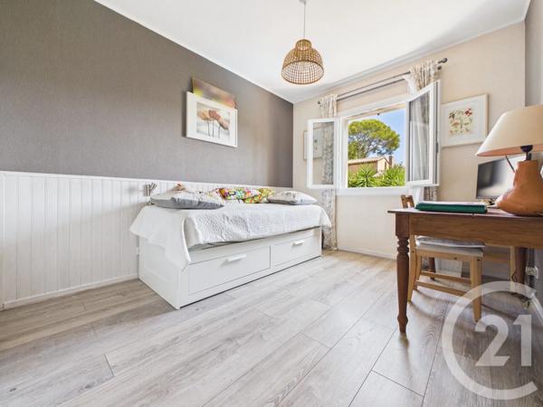 Maison à vendre  4 pièces - 98,55 m 2   LA VALETTE DU VAR  - 83