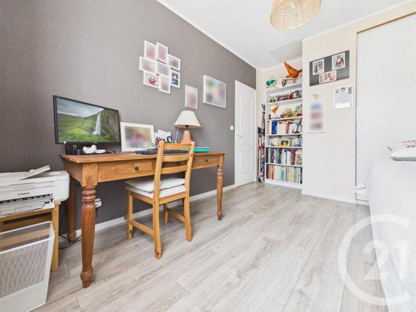 Maison à vendre  4 pièces - 98,55 m 2   LA VALETTE DU VAR  - 83