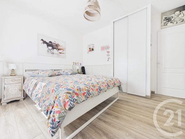 Maison à vendre  4 pièces - 98,55 m 2   LA VALETTE DU VAR  - 83