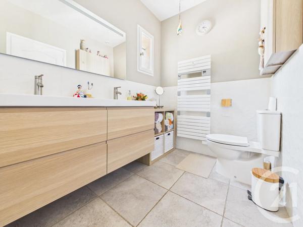 Maison à vendre  4 pièces - 98,55 m 2   LA VALETTE DU VAR  - 83