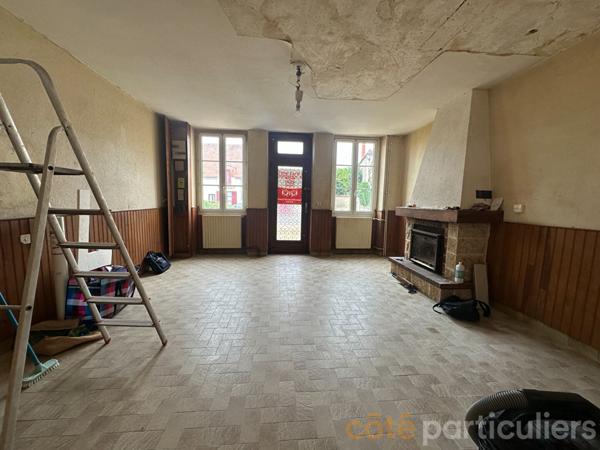 Vente Maison91 m² - 5 Pièces - SAINT AMAND MONTROND (18200)