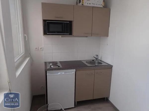 Appartement à louer 1 pièce 23.6m² Châteauroux (36000)