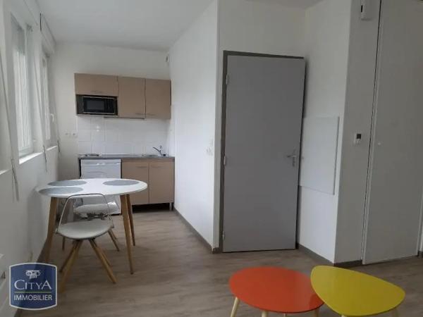 Appartement à louer 1 pièce 23.6m² Châteauroux (36000)