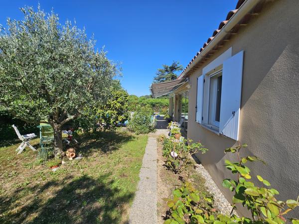 Apt (84400) Luberon, Apt Belle maison récente de 135 m² avec piscine et jardin