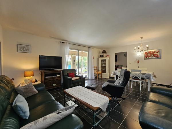 Apt (84400) Luberon, Apt Belle maison récente de 135 m² avec piscine et jardin