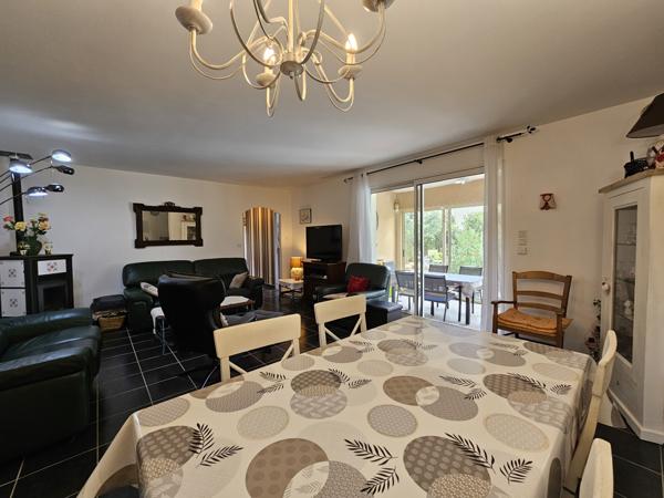 Apt (84400) Luberon, Apt Belle maison récente de 135 m² avec piscine et jardin