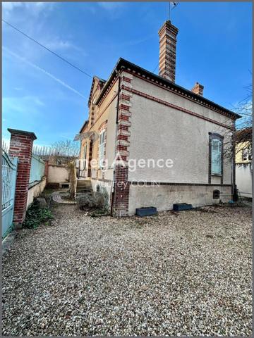 Maison à SENS, 89100 - 1501 pièces 110m²