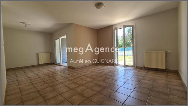 Maison à Bressuire, 79300 - 6 pièces 96m²